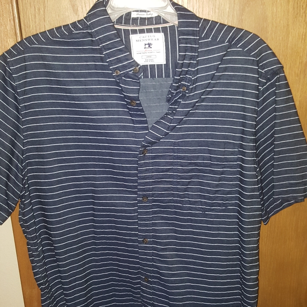 Button Up shirt shortsleeve
